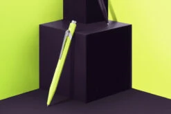 Caran D'Ache 849 Neon Yellow Balpen Limited Edition -Winkel Voor Kantoorartikelen Caran d Ache 849 Neon Yellow Ballpoint 8