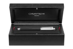 Caran D'Ache Varius Ivanhoe Black Balpen 5 Caran D'Ache Varius Ivanhoe Black Balpen -Winkel Voor Kantoorartikelen Caran d Ache Varius Ivanhoe Black Ballpoint Pen 2