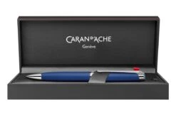 Caran D'Ache Léman Blue Night Matt Balpen -Winkel Voor Kantoorartikelen Caran d ache Leman Blue Night Matte ballpoint pen 3