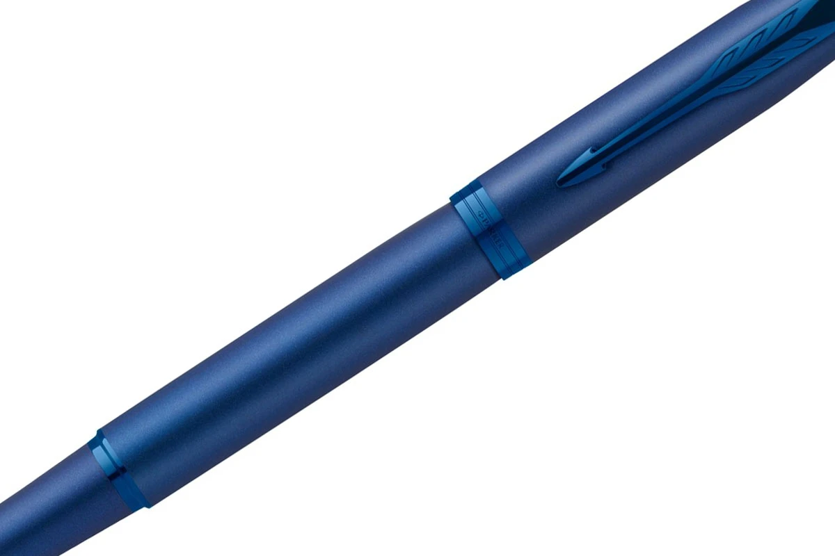 Parker® Parker IM Monochrome Blue Vulpen 2 Parker® Parker IM Monochrome Blue Vulpen - Afbeelding 2